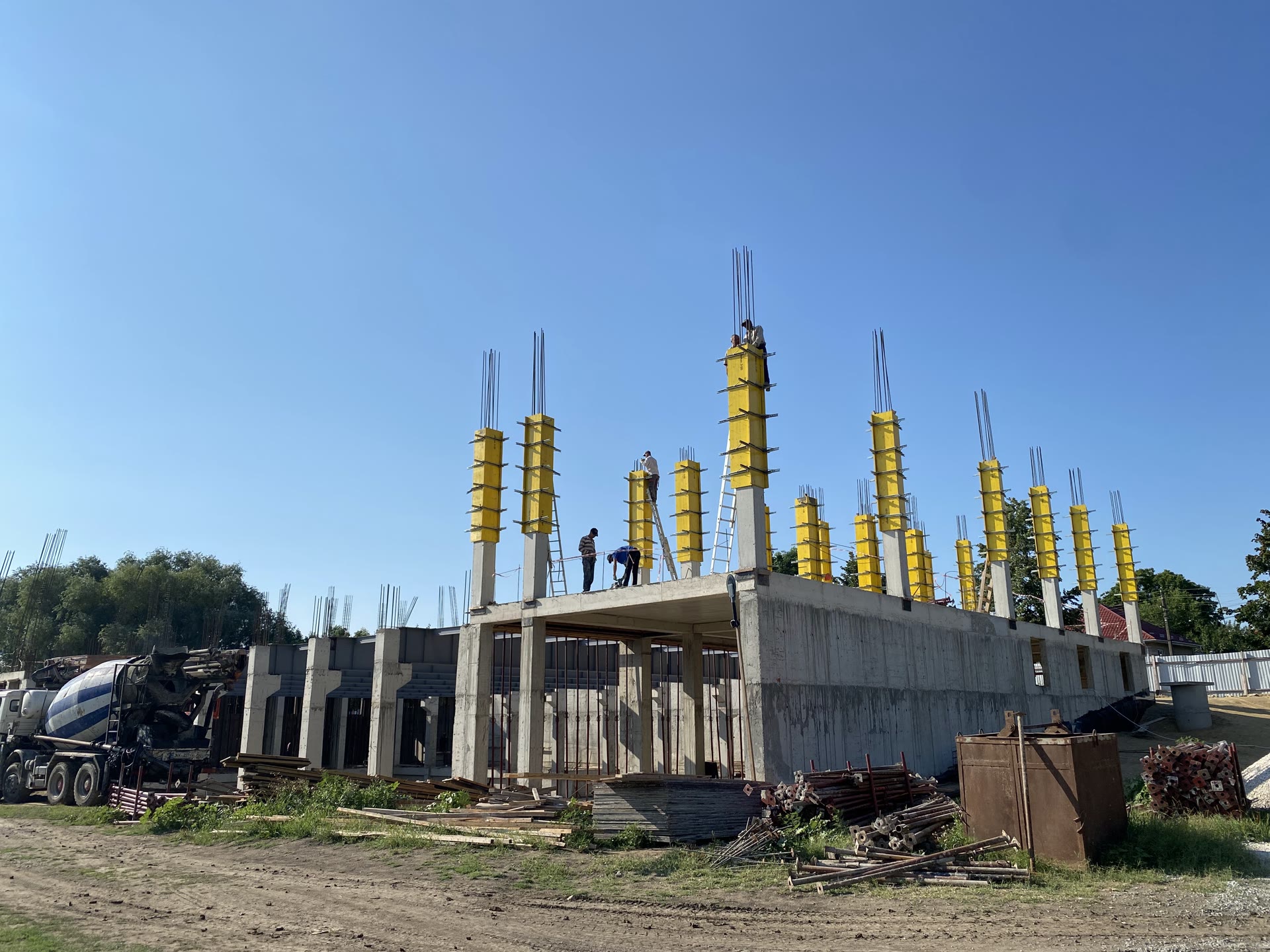 Ridicarea structurii etajului Centrului Cultural-Sportiv din Măgdăcești